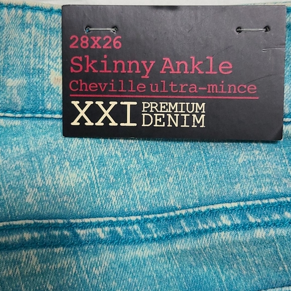 New! F21 Premium Denim - Picture 9 of 9